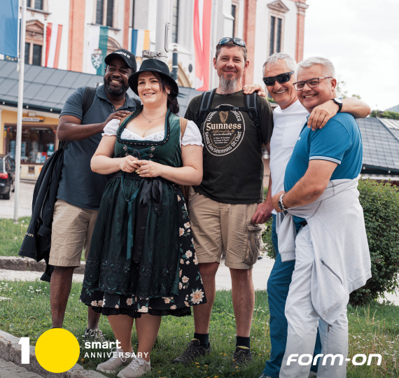 Form-on 10 Years Party