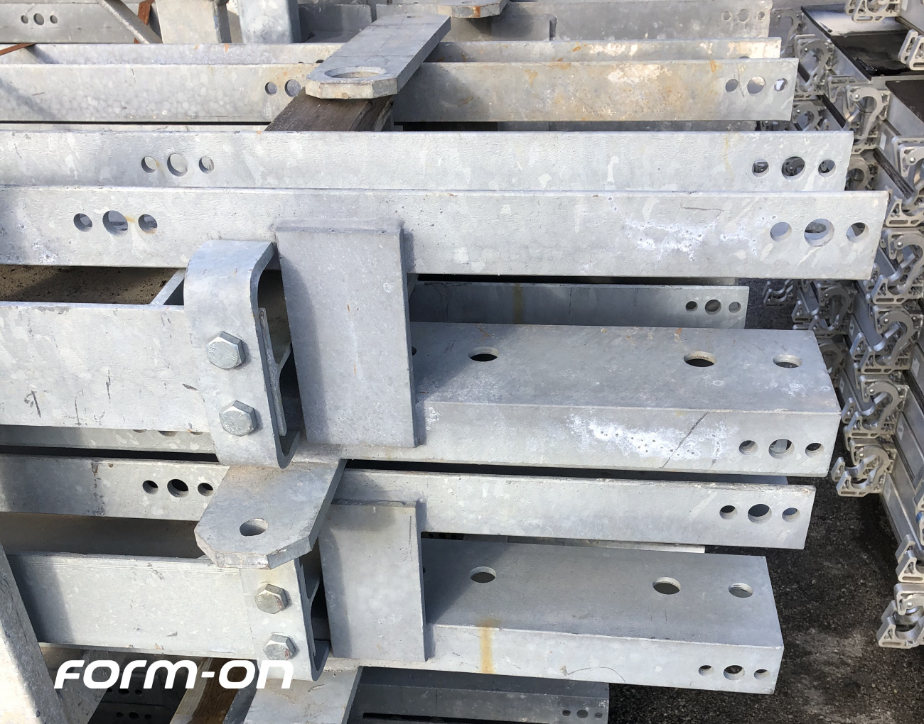 Doka Telescopic Shaft Beams 2.703.80m Package 44023M Formon