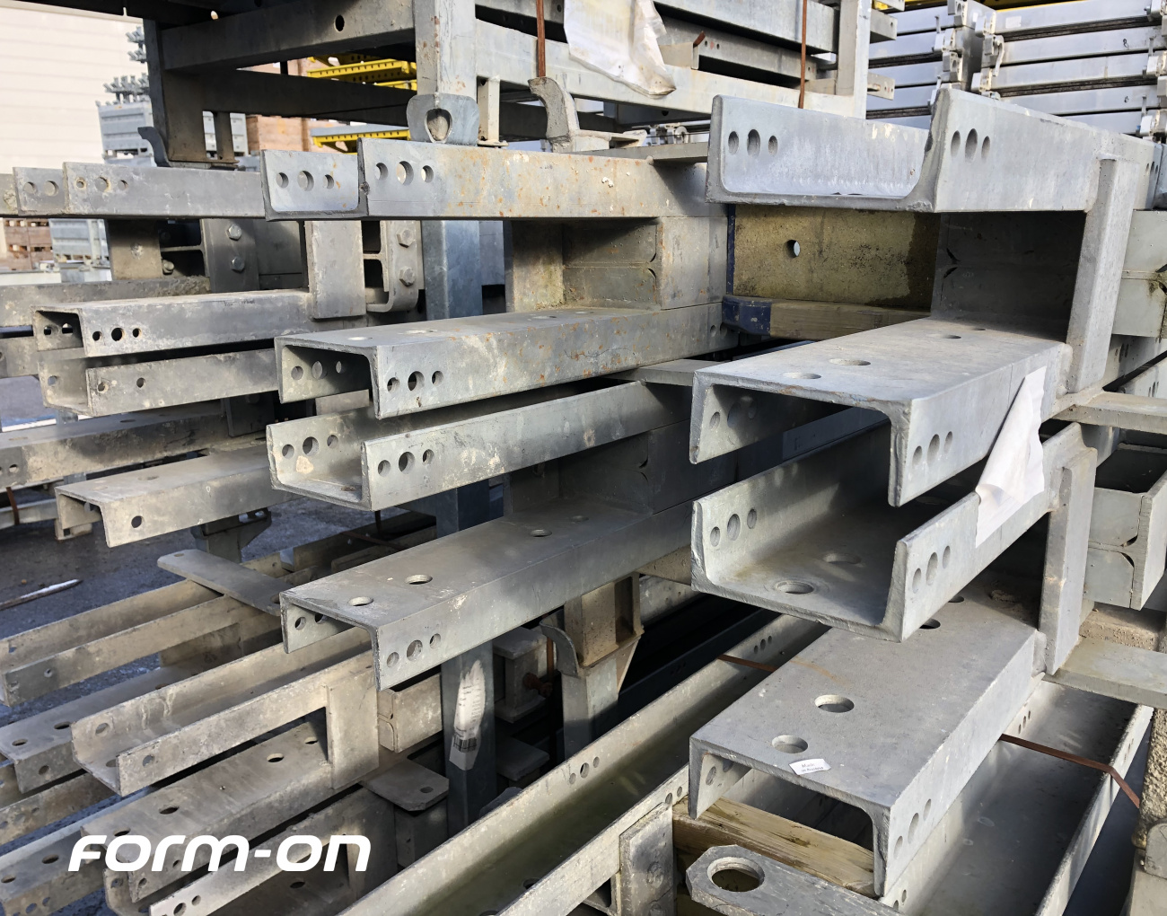 Doka Telescopic Shaft Beams 2.703.80m Package 44023M Formon